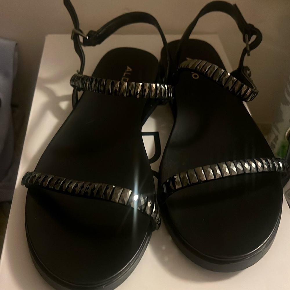 Women's size 8 black sandals